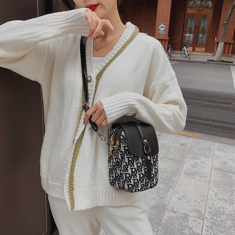 Túi xách nữ đựng điện thoại đẹp mẫu mới ra hot trend phong cách hàn quốc Capucha T109