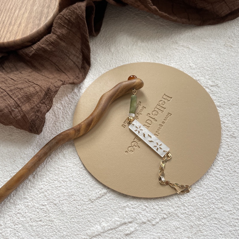 Trâm Cài Tóc Bằng Gỗ Đàn Hương Phối Tua Rua Phong Cách Hanfu Cổ Điển Kiểu Mới 2022