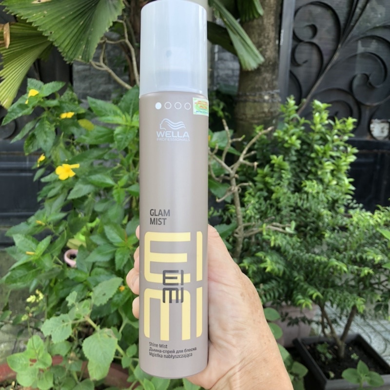 Xịt dưỡng sáng bóng, độ giữ nếp 1 EIMI Glam Mist Shine Mist Wella 200ml