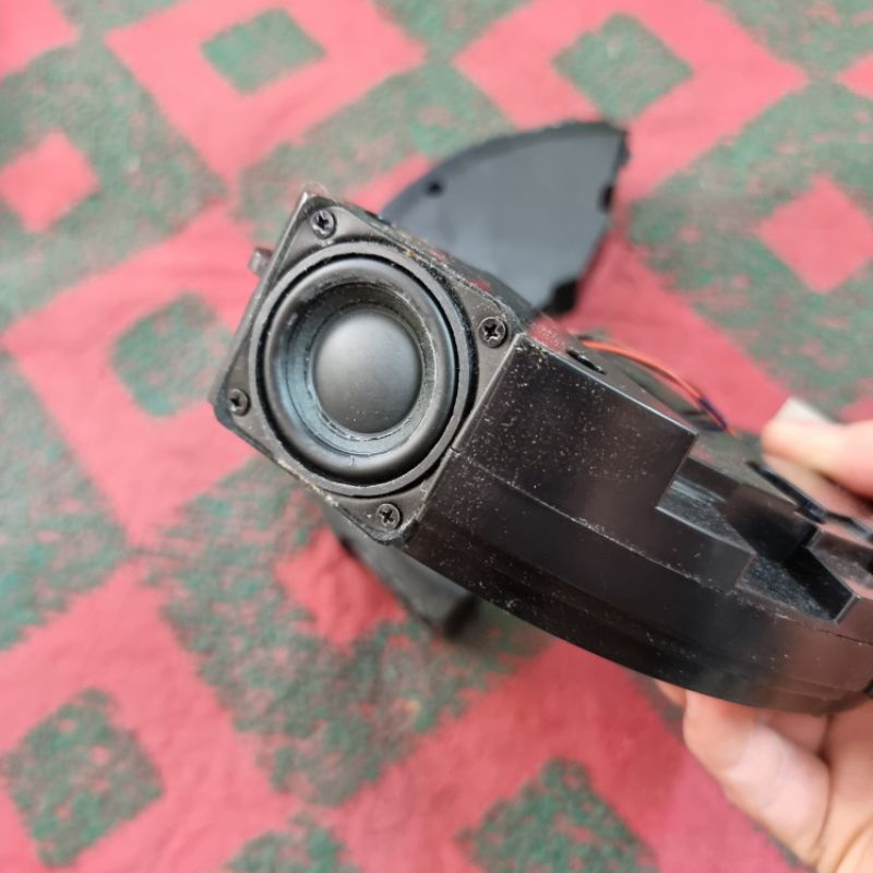 loa toàn dải từ neo DYNAUDIO 4ohm  5w x 5w (giá 1 hộp loa)