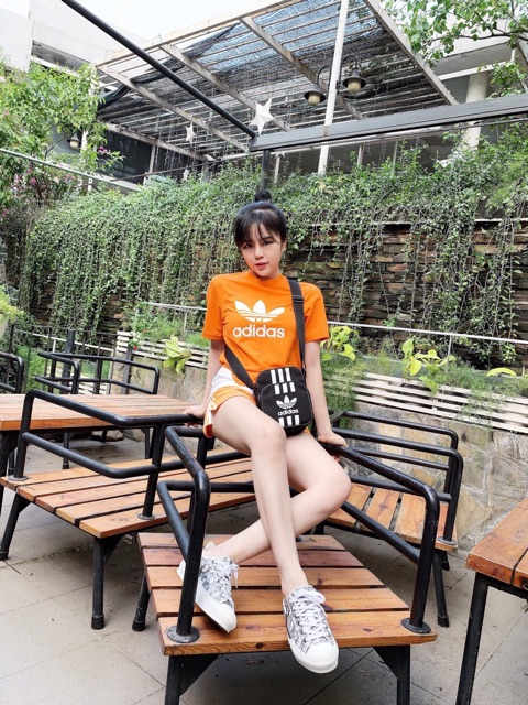 Túi mini thể thao đen sọc trắng