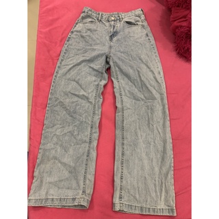 quần jeans dài ống loe size S Xs