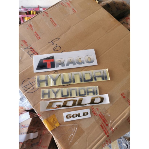 Tem chữ dán xe TRAGO/HUYNDAI/GOLD, tem trang trí xe con, xe tải.
