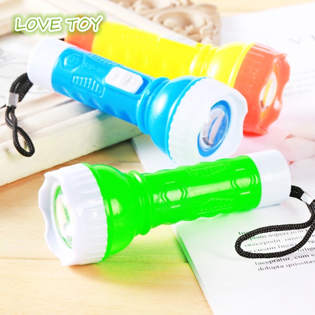 Đèn Pin Led Đa Năng Tiện Dụng Cho Các Hoạt Động Ngoài Trời
