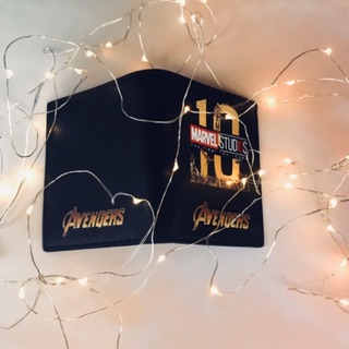 Ví Marvel kỷ niệm 10 năm siêu đẹp