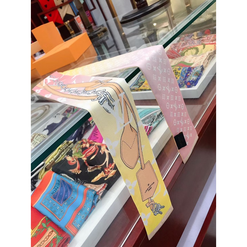 Khăn Choàng Cổ / Túi Xách Vải Lụa Dài In Chữ Màu Gradient Thời Trang Cho Nữ