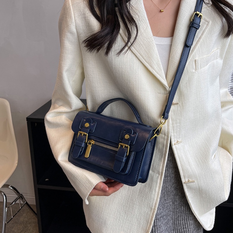 Túi Đeo Chéo Màu Đen Phong Cách Anh Quốc Cho Nữ