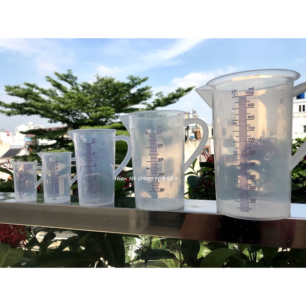 Ca đong chia vạch nhựa tốt 500ml