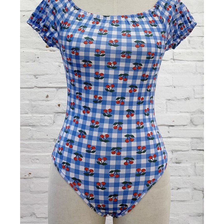 Usthebasic - [Shopee Exclusive] Áo bơi Cherry Off Shoulder | BigBuy360 - bigbuy360.vn