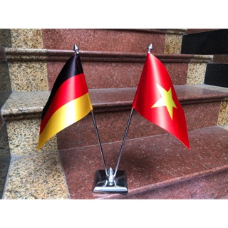 Cờ để bàn Việt Nam và Đức đế inox vuông