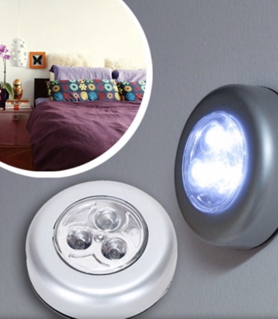 Đèn led dán tường giúp tiết kiệm điện và dùng khi cúp điện