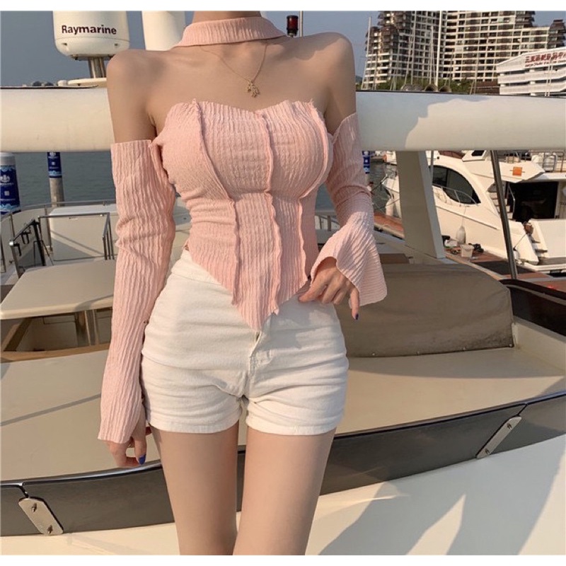 SET ÁO HỒNG GÂN TD CHOKER BẸT VAI + QUẦN SHORT TRẮNG (TH)