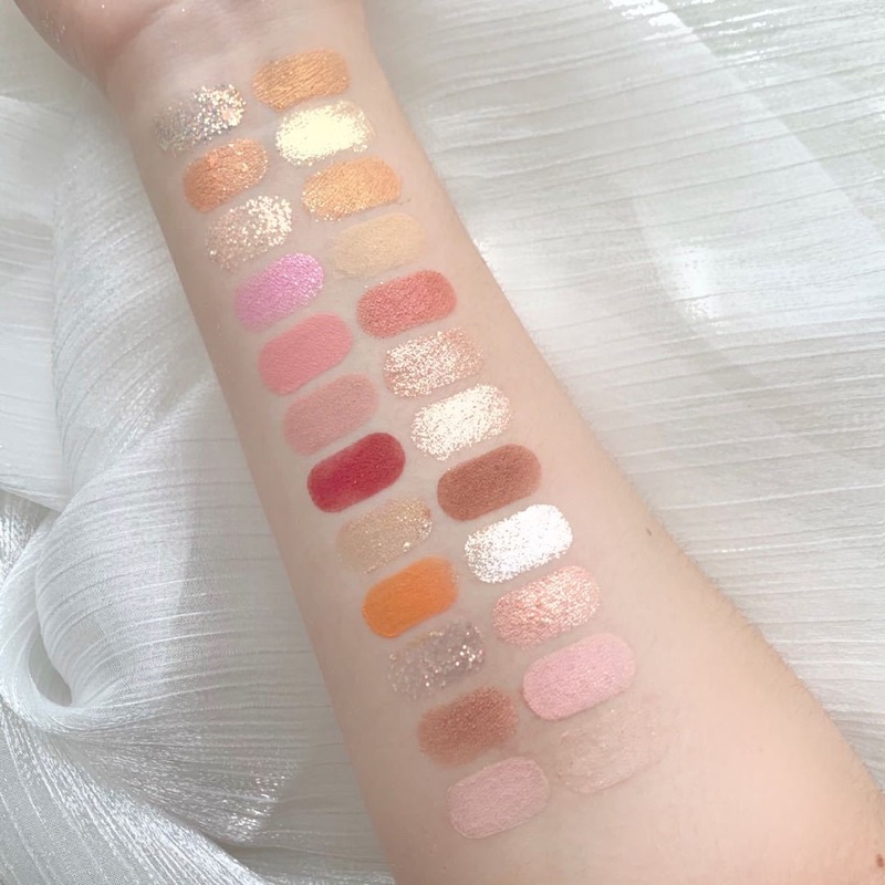 Bảng Phấn Mắt Fuloving 24 Màu Ánh Kim Nhũ Lấp Lánh Hot Tiktok Douyin