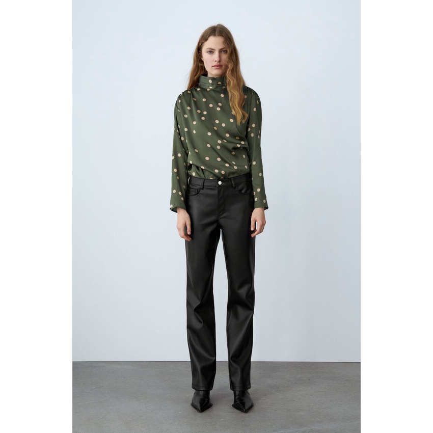 Áo ZARA họa tiết chấm bi AUTH