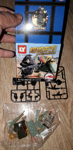 Lắp ráp 1 hộp LegoBattle Hộp thính kèm áo giáp và  phụ kiện bằng nhựa LY8651