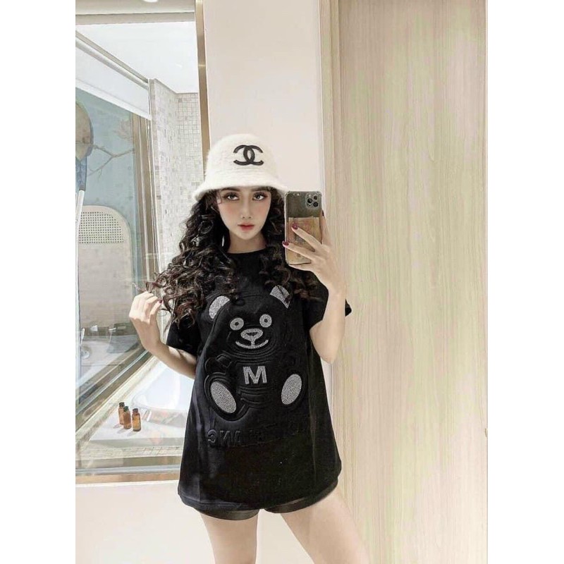 Áo phông gấu dập nổi gắn đá