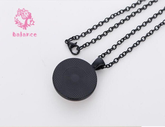 DÂy chuyền mặt đá mega phong cách Pokemon độc đáo hợp thời trang 2016