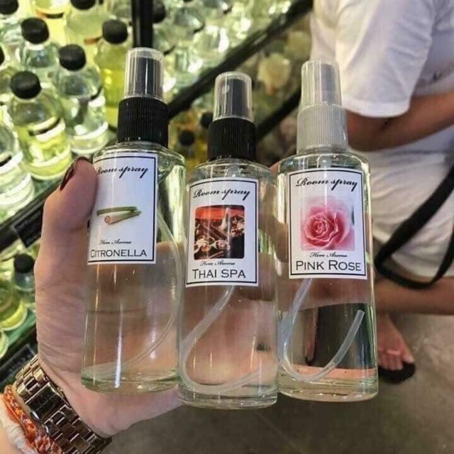Tinh dầu xịt phòng Thái Lan