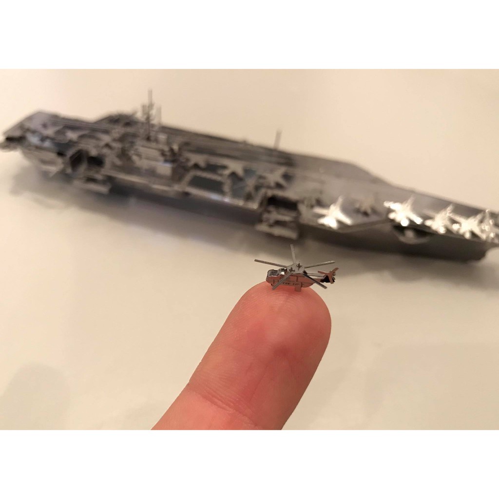 Tự Ráp Mô Hình Kim Loại 3D Tàu Sân Bay Đế Quốc Mỹ Thế Chiến 2 Theodore Roosevelt CVN-71