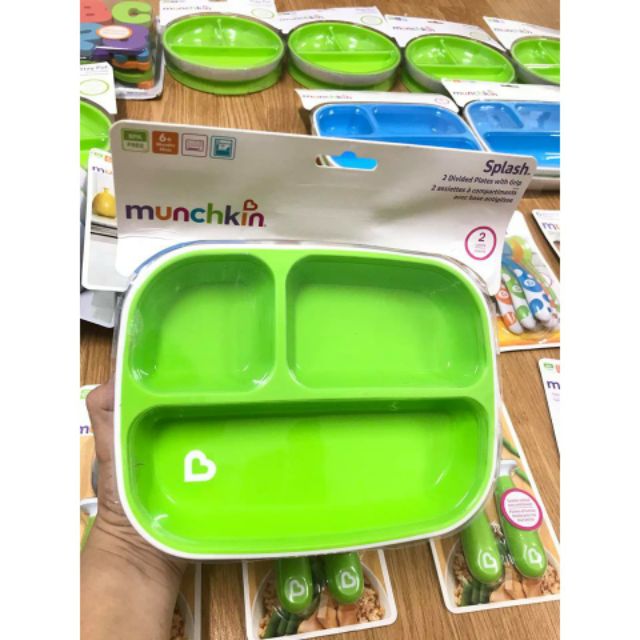 Tách vỉ -1 Khay ăn dặm chống trượt chia 3 ngăn Munchkin cho bé