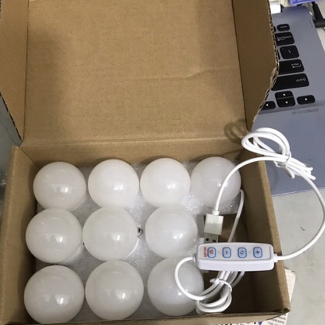 Bộ 10 bóng đèn led gắn gương trang điểm chỉnh 3 màu ánh sáng