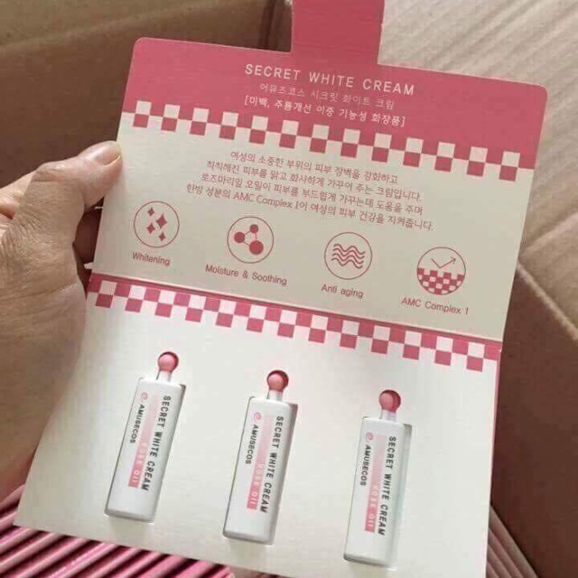 Gel se khít và làm hồng “ cô bé “ - Amusecos- Hàn quốc