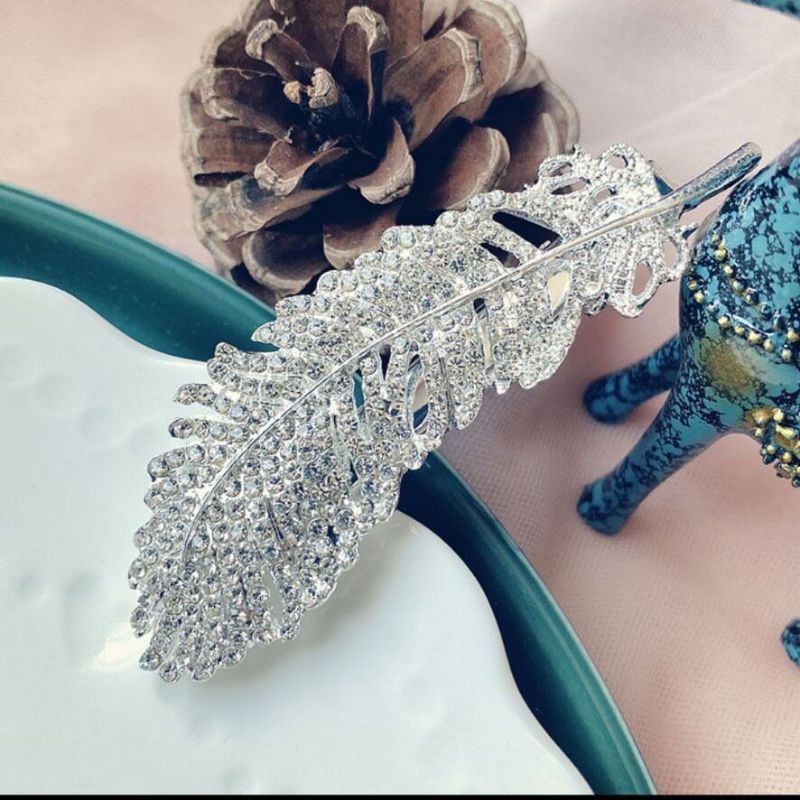 Phiên bản Hàn Quốc của Ins Douyin Fashion Kẹp tóc kim cương Gypsophila Ngôi sao tươi Bộ lông mép Kẹp tóc mái
