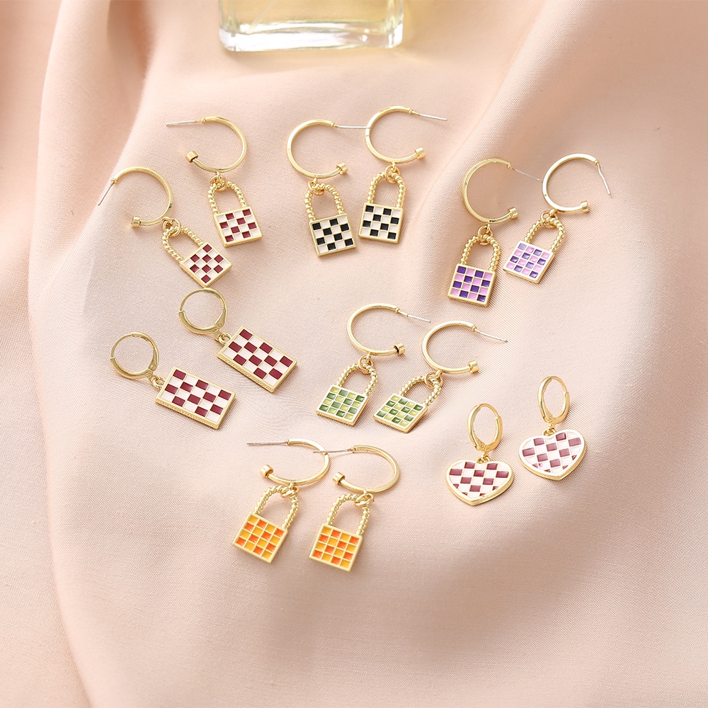 Bông tai hình trái tim nhiều màu sắc thời trang cho nữ