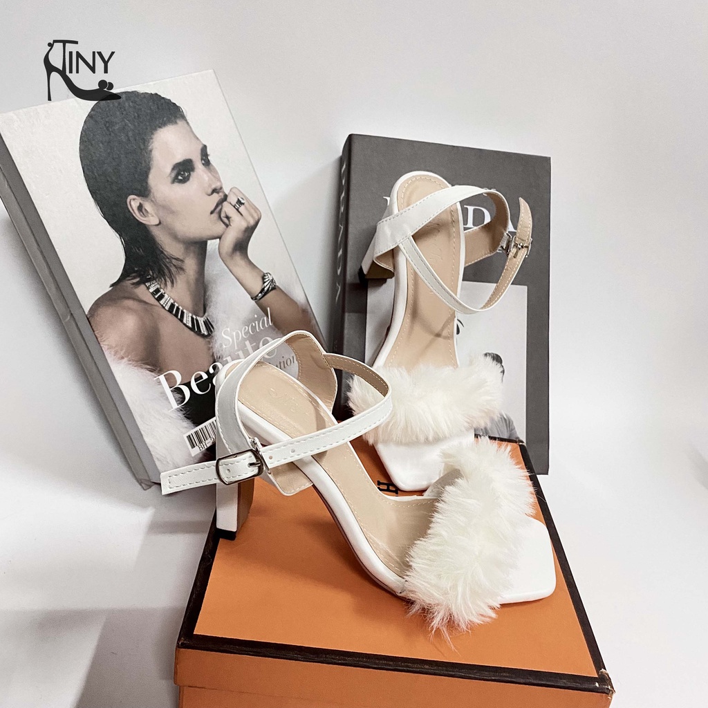 Guốc Cao Gót nữ Sandal Mũi Vuông Quai Ngang gắn Lông Vũ sang trọng, Gót Nhọn 9 phân tôn dáng điệu đà - TiNy Shoes SD003