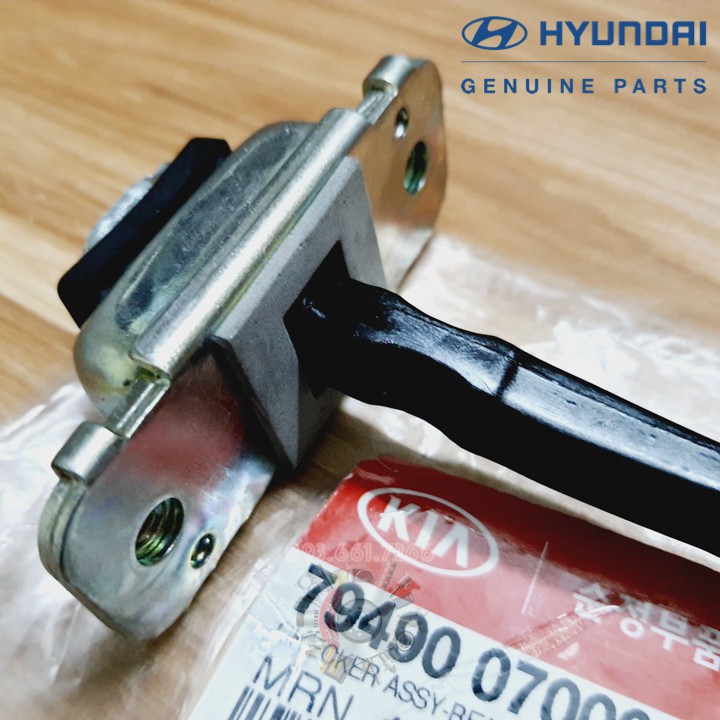 Hạn chế hành trình cửa (Hãm cửa) Kia Morning 2005-2011 HYUNDAI MOBIS nhập khẩu Hàn Quốc