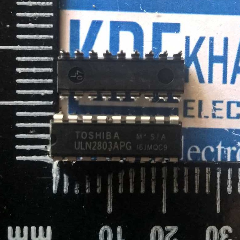 5 con ULN2803APG ULN2803 DIP-18 chân cắm IC 8 cổng đệm đảo kde1368