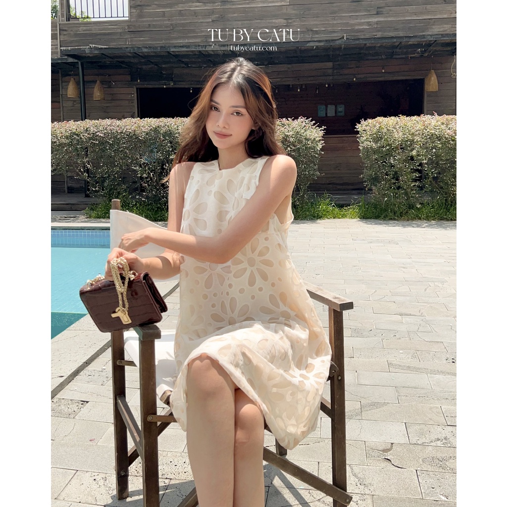 TUBYCATU | Đầm organza sát nách kem bông to