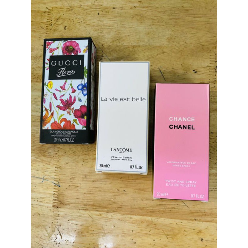 Nước hoa nam nữ lưu hương 8h