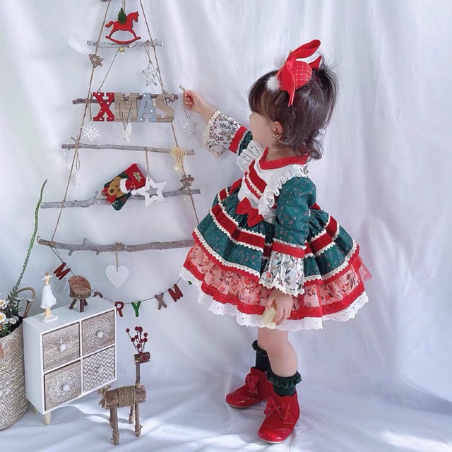 Quan ao cho trang be