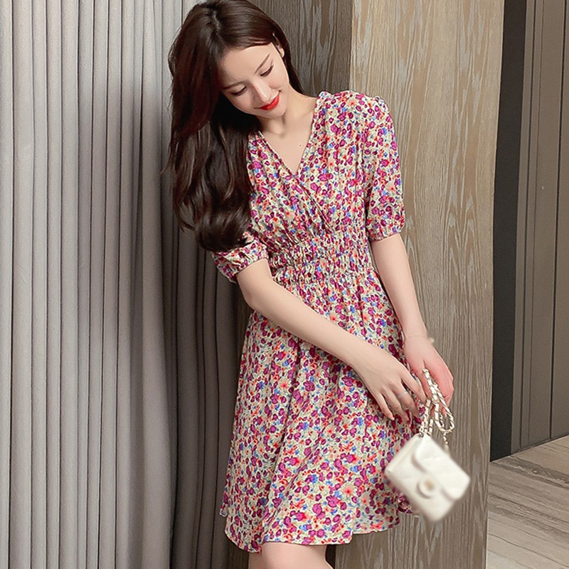 Đầm Dáng Chữ A Ngắn Tay Cổ Chữ V Họa Tiết Hoa Xinh Xắn