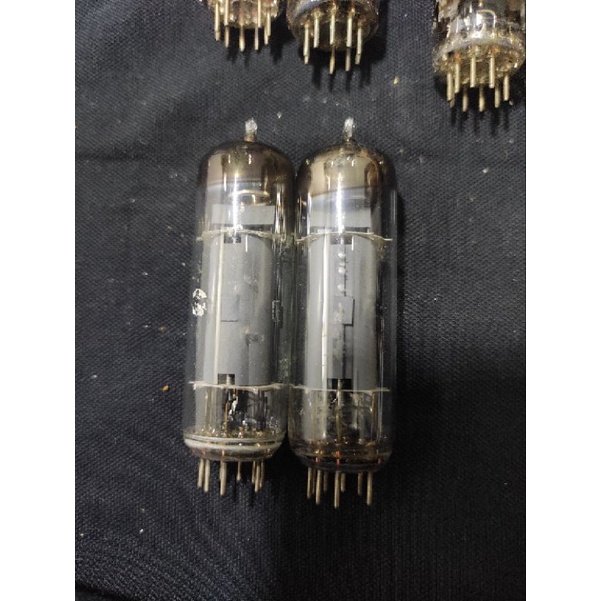 Bóng đèn EL84 Telefunken cổ.