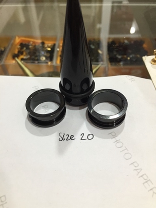 Combo que nong+khuyên size 20