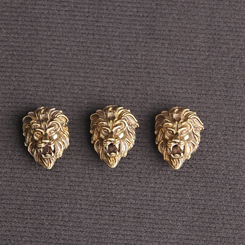 Mặt kim loại hình sư tử màu đồng cổ điển dùng để trang trí túi xách / quần áo da