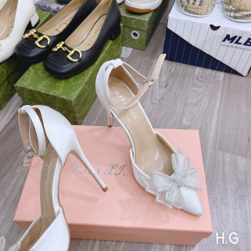 H(VIDEO) Sandal 9p Nơ Phồng Lụa Mềm Êm Bít Gót Fullbox Cao Cấp