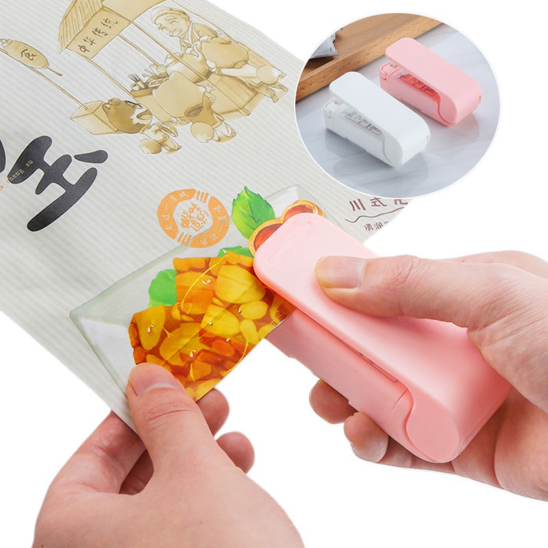 Máy hàn miệng túi mini sử dụng pin nhỏ gọn, dễ sử dụng tiện lợi