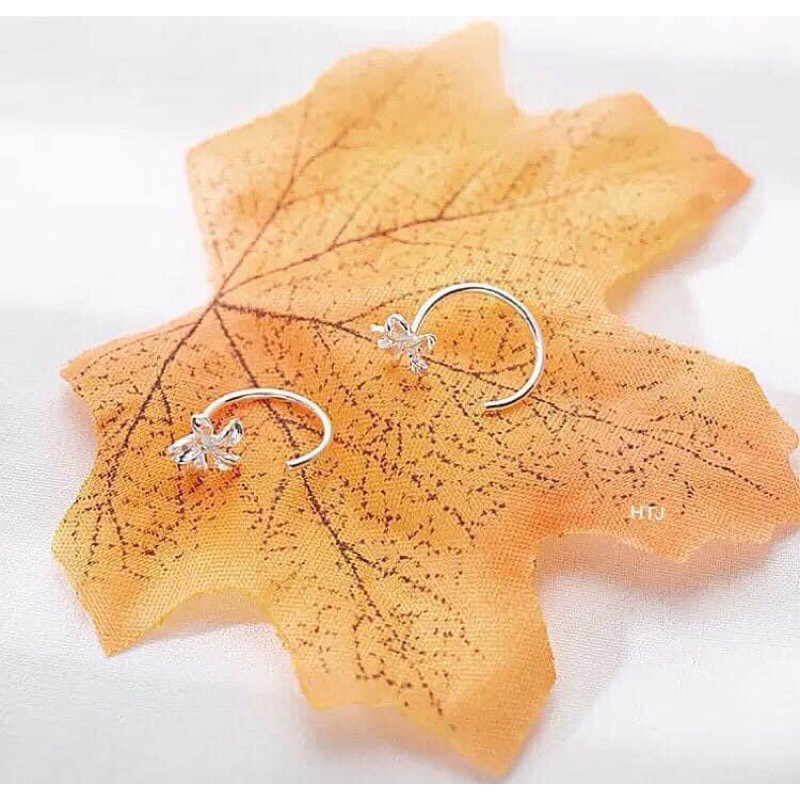 BÔNG TAI HOA DẠNG MÓC BẠC TA ĐEO XINH LẮM NHA