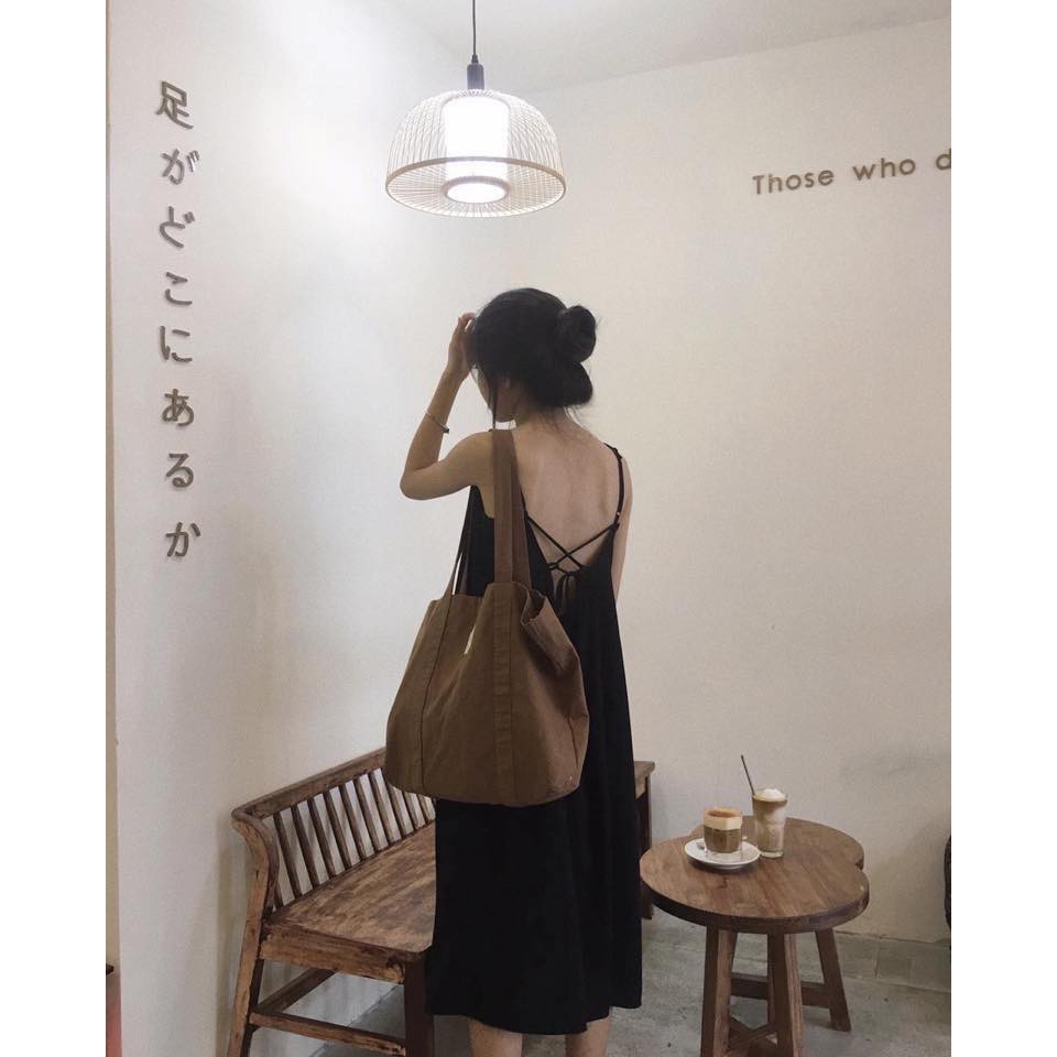 VÁY ĐEN 2 DÂY DÁNG SUÔNG CÓ DÂY CỘT SAU