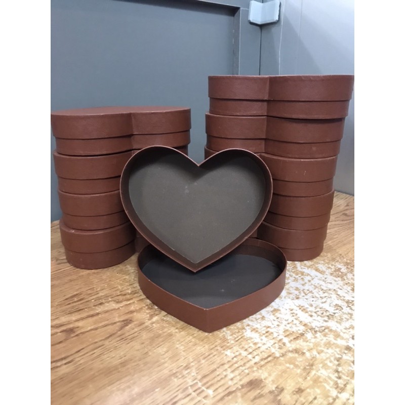 Hộp trái tim size 16cm | BigBuy360 - bigbuy360.vn