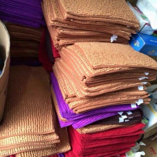 Sale shock 3-4 cái thảm đinh