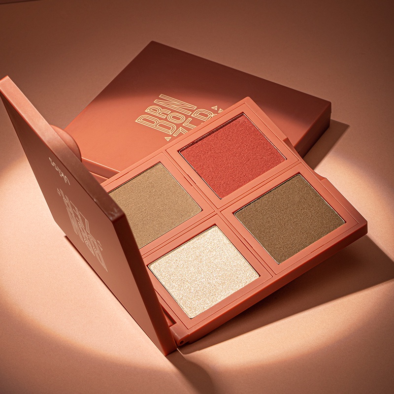 Ukiss Bảng Phấn Má Hồng Và Tạo Khối Bắt Sáng Màu Lì Làm Sáng Da Toàn Diện