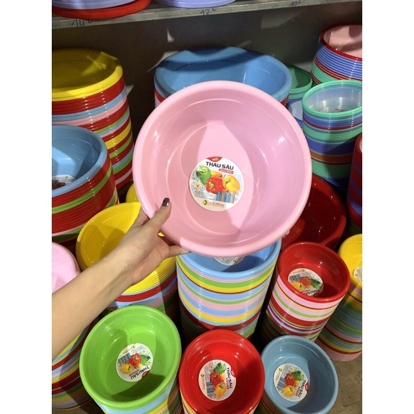 Thau nhựa thái Tân thành nhiều màu