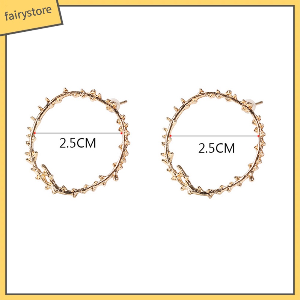 Hoa tai lá hình tròn dùng để làm quà cho nữ