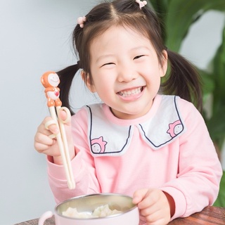 Đũa tập gắp xỏ ngón cho bé.