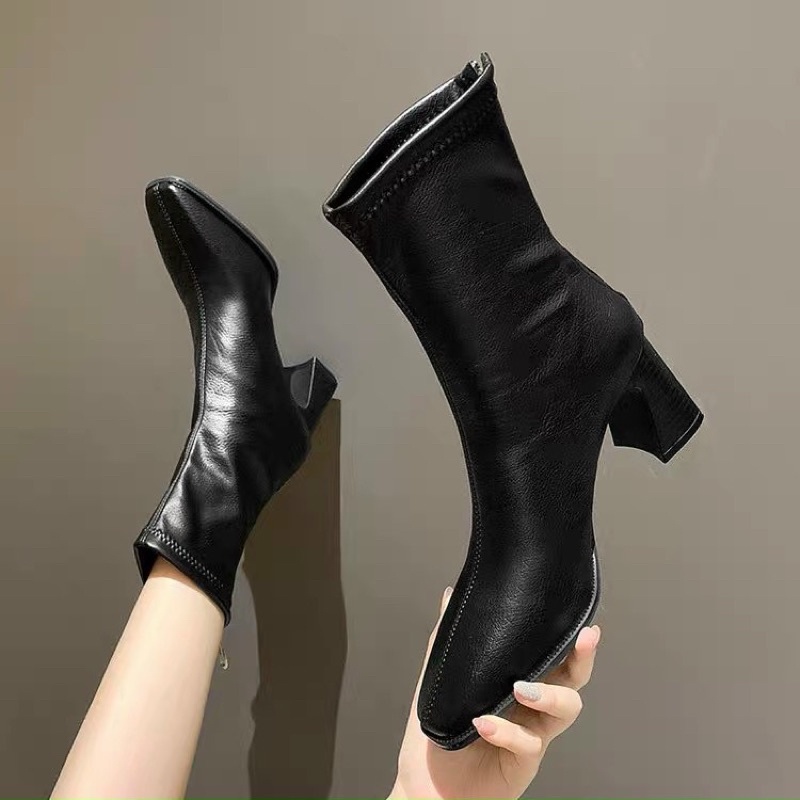 GIÀY BỐT KHOÁ KHÉO GÓT VUÔNG 7 PHÂN