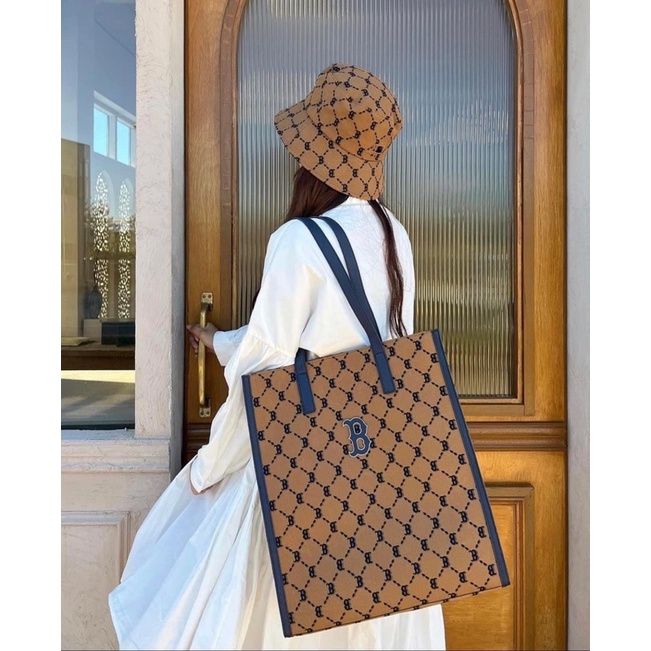 Mũ bucket DIAMONOGRAM nâu